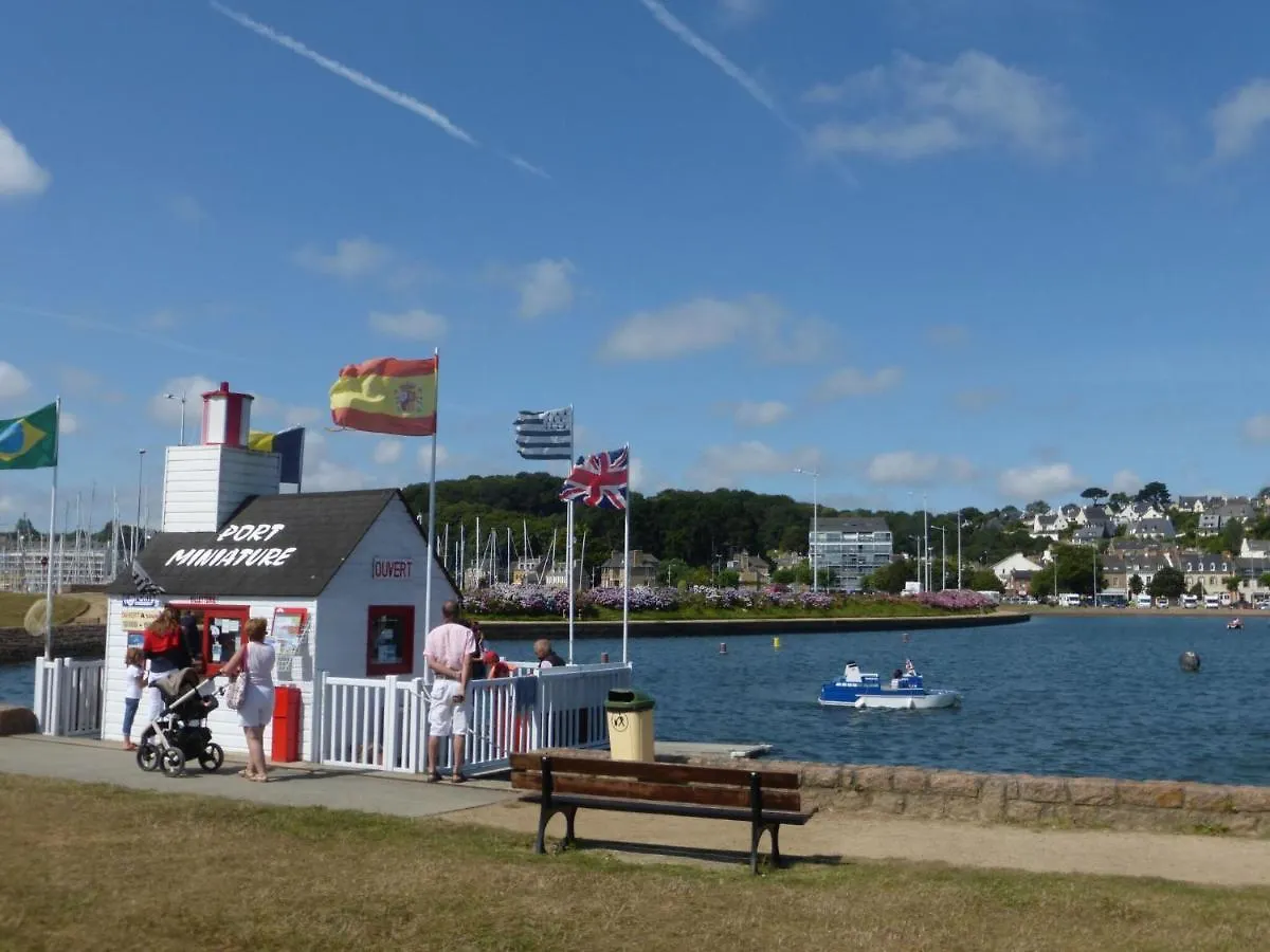 Comfortable Holiday Home With Fantastic Sea View Perros-Guirec